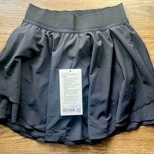 Women’s Lululemon Court Rival Skirt Size 4 Like New Worn Once